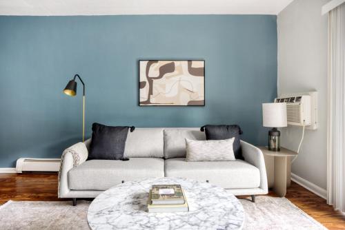 Ideal Longwood 1BR nr Mission Park BOS-668 in Boston, USA