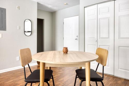 Ideal Longwood 1BR nr Mission Park BOS-668 in Boston, USA