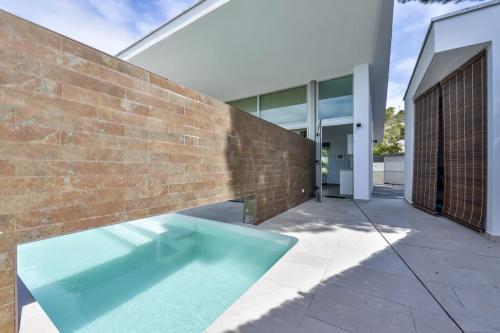 Villa image 2