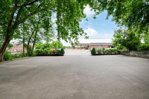 The Guest House - Carriage House