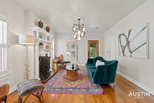 Vibrant, Quirky Home with Hot Tub Near S Congress in Austin, USA