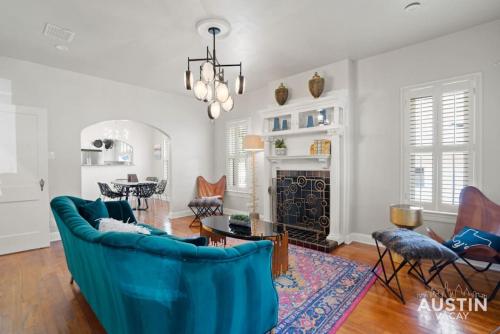 Vibrant, Quirky Home with Hot Tub Near S Congress in Austin, USA