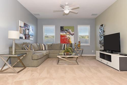 7-Bed Solterra Resort Hm w/ Pool & Spa-4376AC - image 5