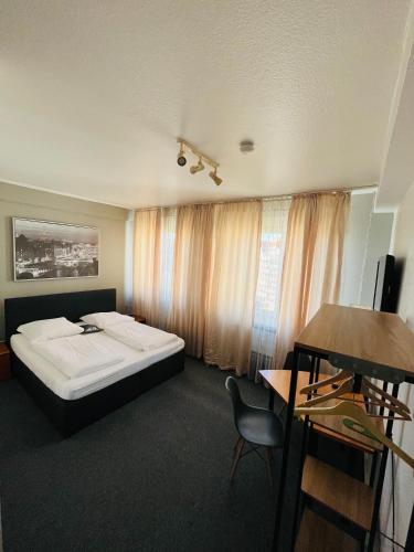 Hotel Schwarzer Bär - image 12