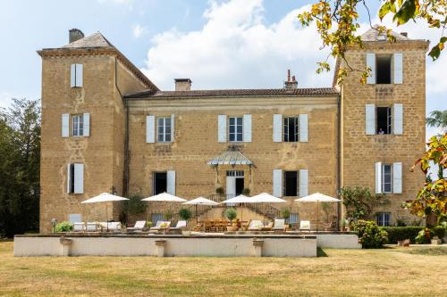 Vista exterior, Refurbished Chateau Sleeps 20 with Luxury Pool in Seissan