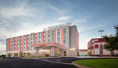 Running Aces Hotel - image 7