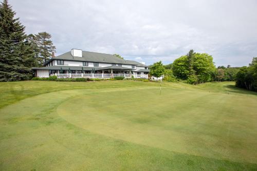 The Leland Lodge