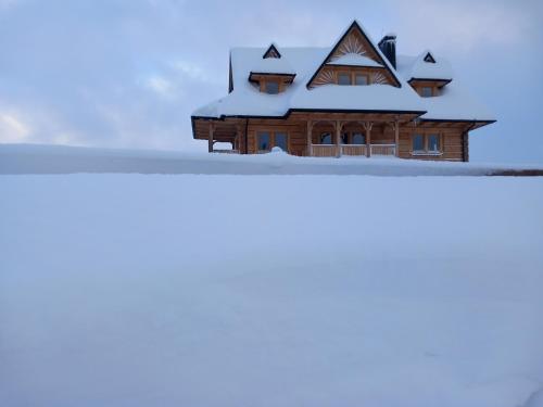 Dom z widokiem na Wierchy. Traditional folk house