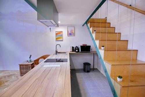 Awesome Budapest Downtown Studio w Balcony&Parking - image 13