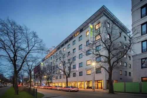 Holiday Inn Express Berlin City Centre by IHG in Berlin, Deutschland