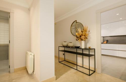 Lorea Playa, Luxury 6 Bedroom Villa with Seaview in Marbella