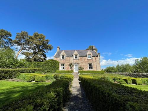 . Balloan Cottage