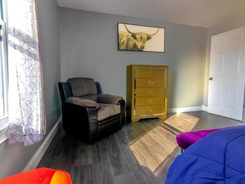 The Prospect Point Penthouse- Yard & Parking, Minutes From Falls & Casino by Niagara Hospitality