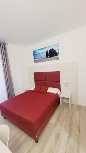 Deluxe King Suite image 8
