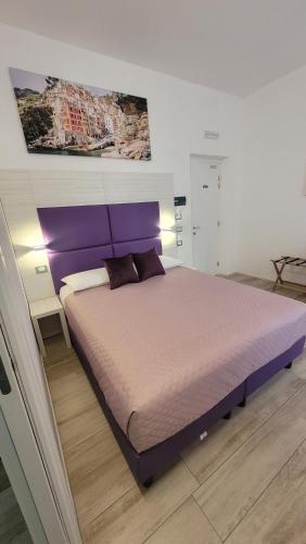Deluxe Double Room image 4