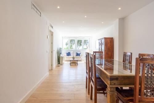 Sea View with Parking by LU&CIA