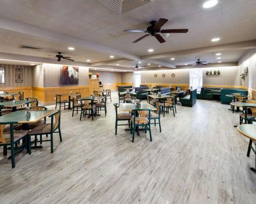 Quality Inn Bryan/Montpelier - image 6