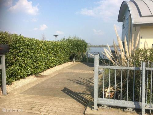 Pleasant water villa in Gelderland with sauna in Maasbommel