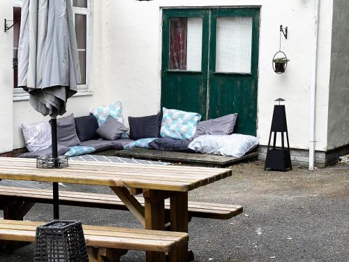 Iekārtas, Private 7 bed wing of former farmhouse, edge of Exmoor, sleeps 16 in East Anstey
