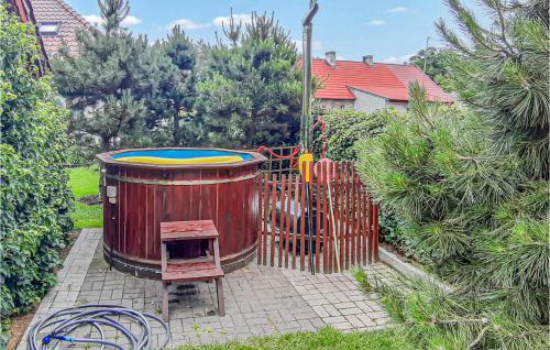 Stunning Home In Drezdenko With Wifi