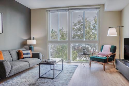 Garden Alameda 2BR w Gym Pool nr Caltrain SFO-195