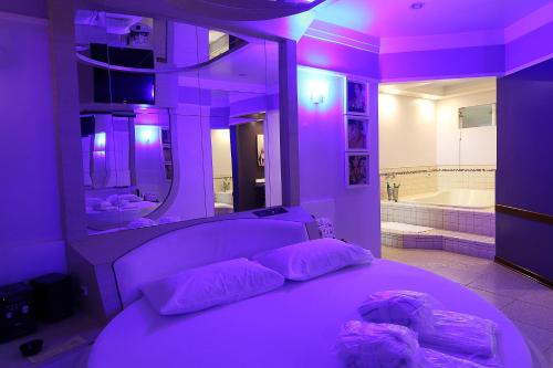 Liberty Motel Room Type - Suite with Hot Tub