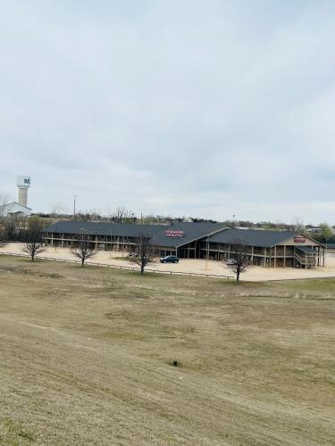 . Cattle country lodge