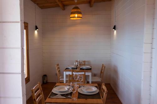 Restaurant, RM Green Hotel in Paul