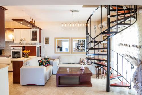 2 Floor Apartment - image 7