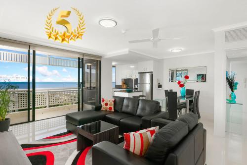 Cairns Luxury Waterfront Apartment