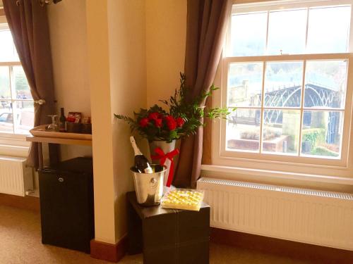 Bridge View Guest House - image 2