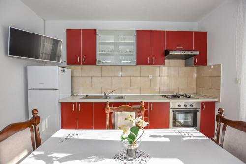 Two-Bedroom Apartment with Terrace and Sea View image 8