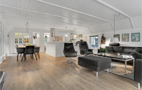 Balcony/terrace, Pet Friendly Home In Blavand With Sauna in Vejers Strand