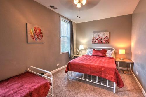 Spacious Row Home next Transit near Downtown w Parking in Wicker Park