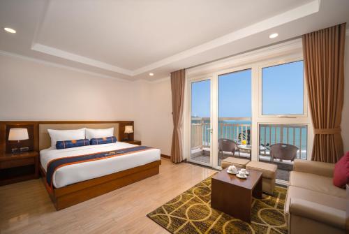 BlueSun Danang Beach Hotel