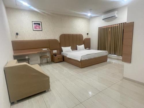 Hotel Sparsh Inn