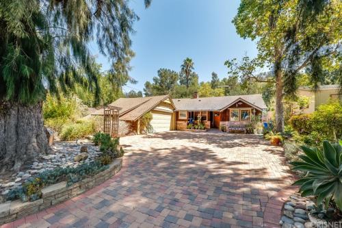 Villa La Reforma - Newly Designed 4BR HOUSE & POOL in Los Angeles by Topanga, Los Ángeles (foto 8)