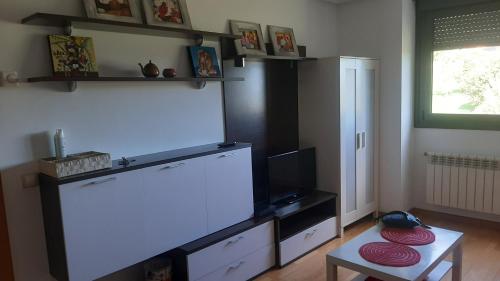  TORRE de la FUENTE AprtoVistas Piscina Parking in Oviedo