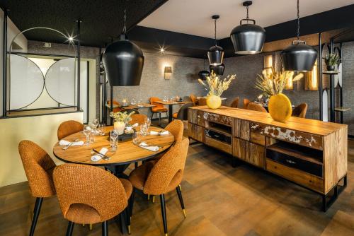 Restorāns, Logis Hotel LBB - les 2 lacs in Clairvaux-Les-Lacs