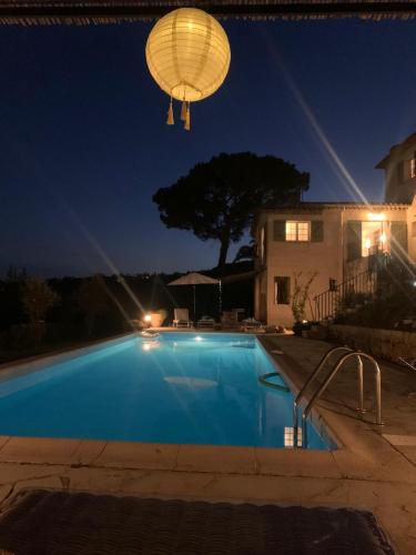 Beautiful Villa Vence Provence - Tap to explore photos