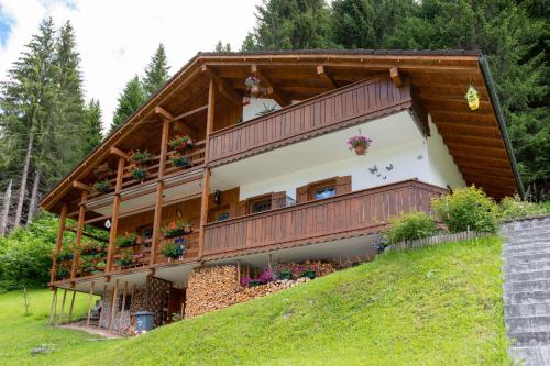 Casa Fagher in Canale d'Agordo