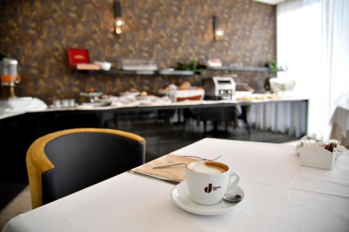 Palace Inn Rome Fiano - image 12