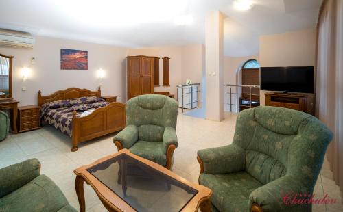 Hotel Chuchulev in سوزوبول