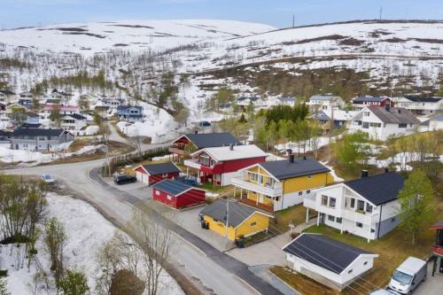 Apartment, 4km fra Tromsøsentrum. flyplass 1.71km. in Квалойслетта