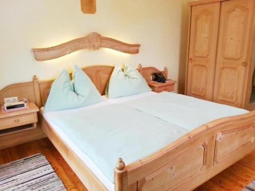 1 twin bed