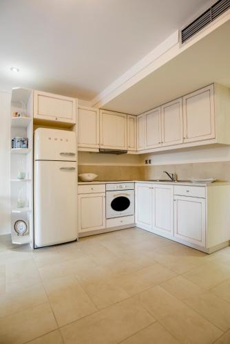 廚房, Almiriki Chios Rooms & Apartments in 普拉卡