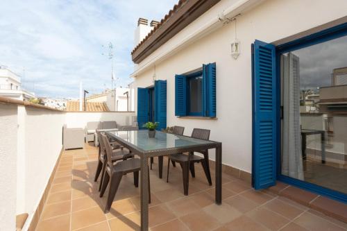 Lucas House Apartments by Sitges Group