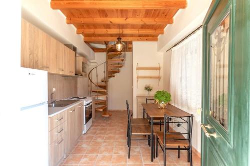 Elia Studio, Sokrakion (photo 2)