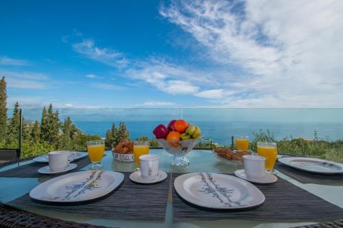 DN Beach Coast Villa by "elite" – khách sạn tại Skinari