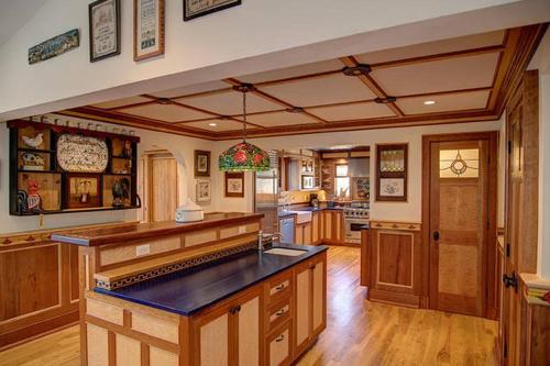 Hamptons 5 Bedroom Estate in Hampton Bays, USA